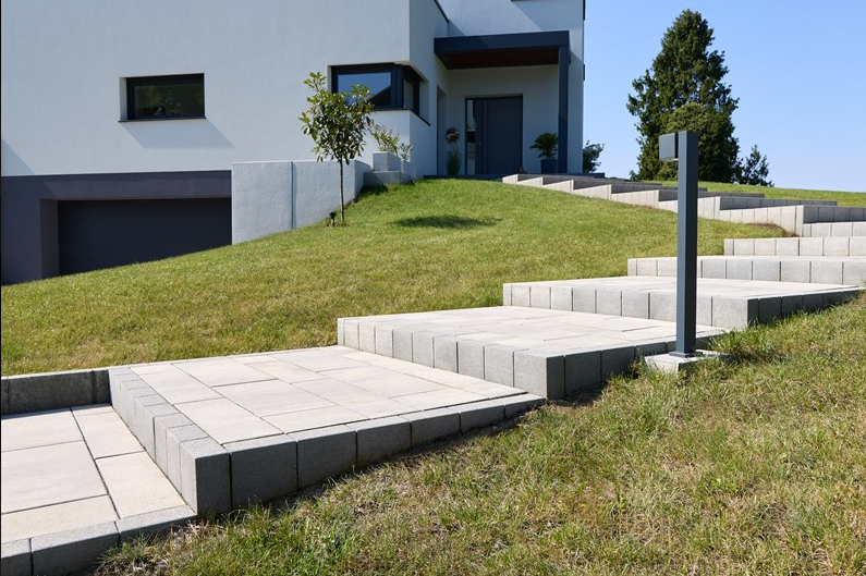 Obrzeże palisadowe XL 40 cm BRUK – betonowe obrzeże do ogrodu, ścieżek i tarasu - obrazek 6